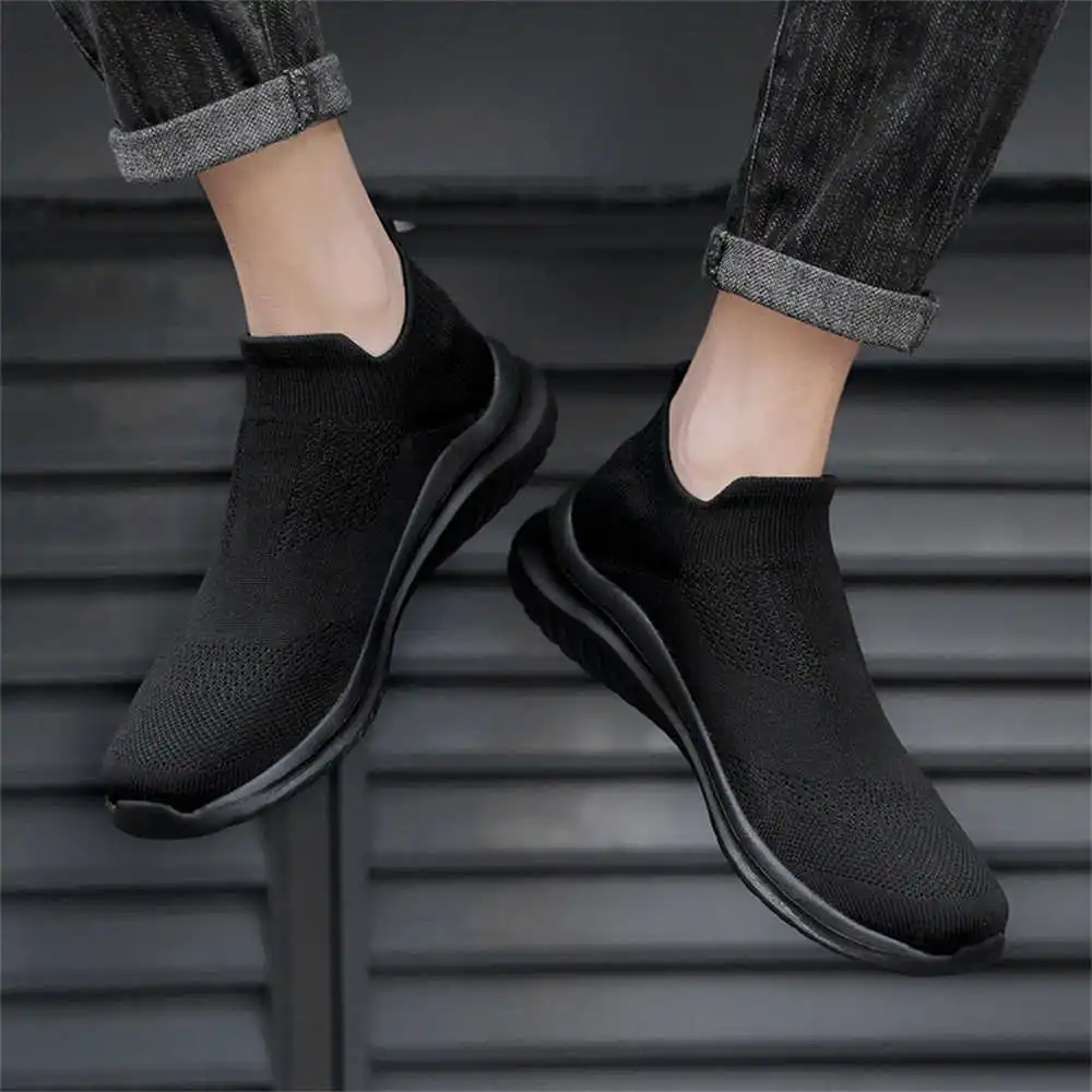Office Tech Supply - Sepatu olahraga pria, krem lembut baru